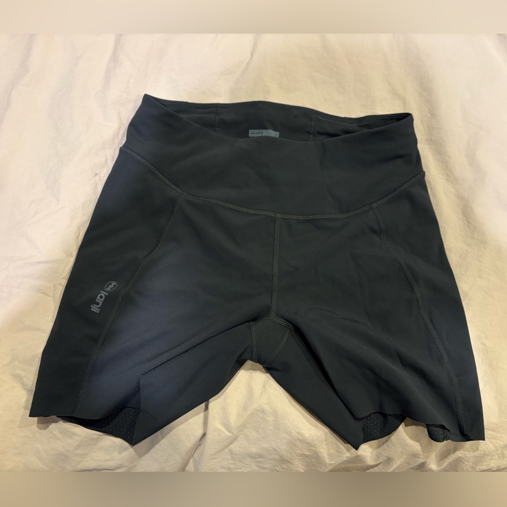 Janji 5” pace short